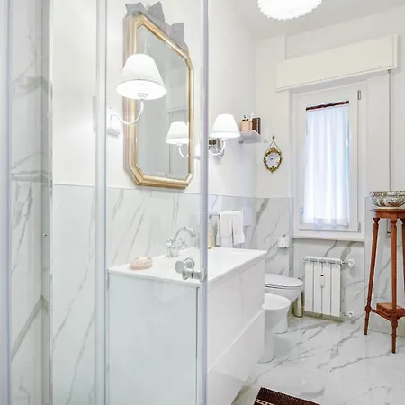 Cozy In With Wifi Apartamento Chiavari