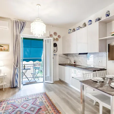 2 Bedroom Awesome Apartment In Chiavari *